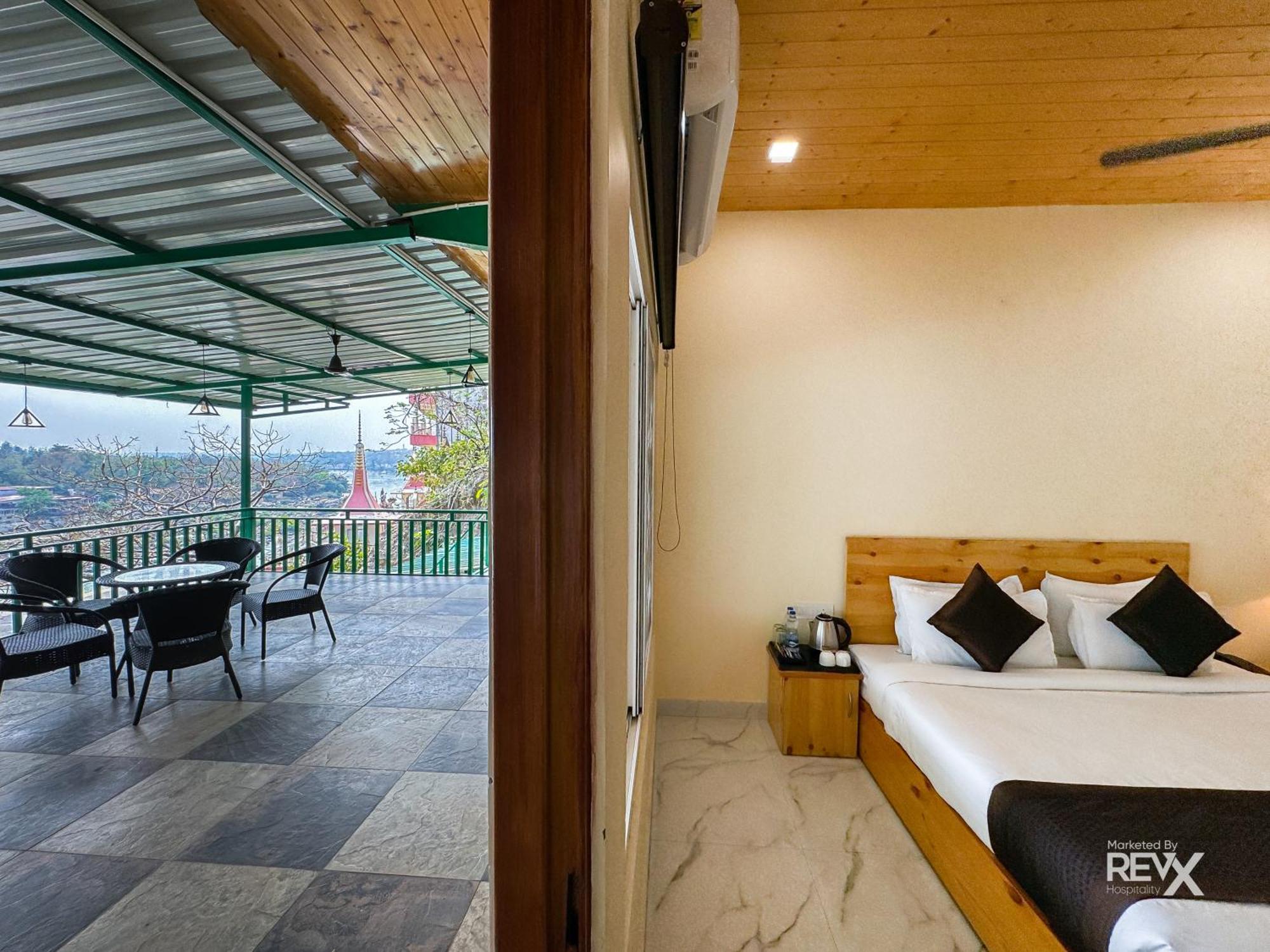 The Leisure Cave On The Ganges Hotel Rishikesh Exterior photo